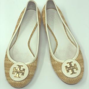 Adorable spring/summer Tory Burch woven flats!